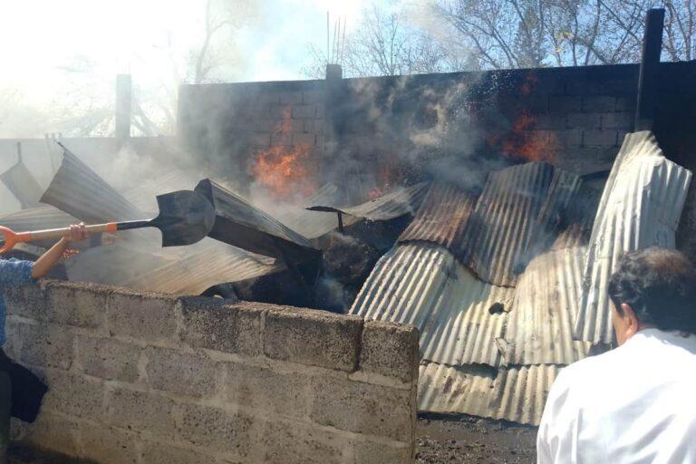 Imagen: Incendio en San Agustín Metzquititlán moviliza a los servicios de Emergencia; ¿hubo heridos?