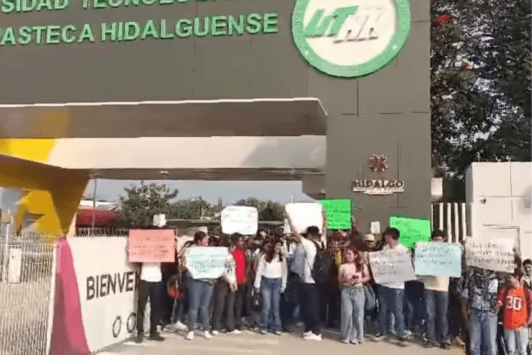 Imagen: Crisis en la UTHH de Huejutla: estudiantes alzan la voz en manifestación