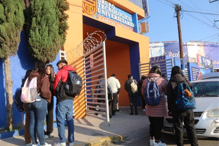 Imagen: Manifestación en el Grupo Tecnológico Universitario: alumnos cierran el Felipe Ángeles para exigir la destitución del director
