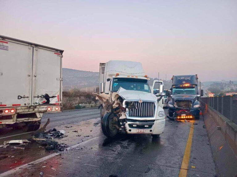 Imagen: Tepeji del Río: accidente en la autopista México-Querétaro provocó tráfico lento