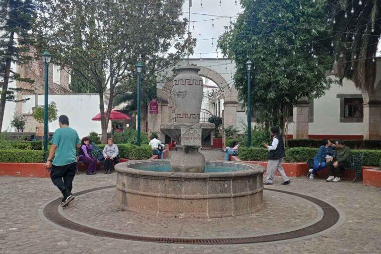 Imagen: Ante falta de drenaje sanitario, en San Miguel Regla, Huasca, aún usan letrinas