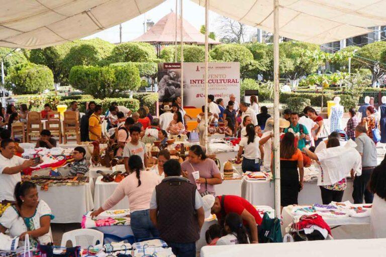 Imagen: Conmemoran el Día Internacional del Artesano con expo-venta en Huejutla