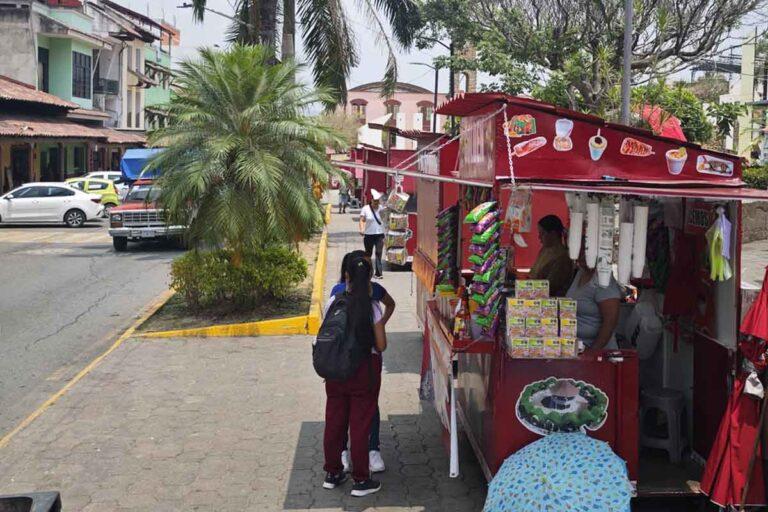 Imagen: Moderadas, las ventas en Huejutla durante Semana Santa