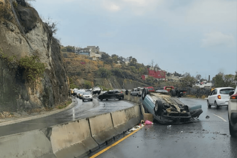 Imagen: Accidente en el Corredor de la Montaña: percance vial deja vehículo volcado