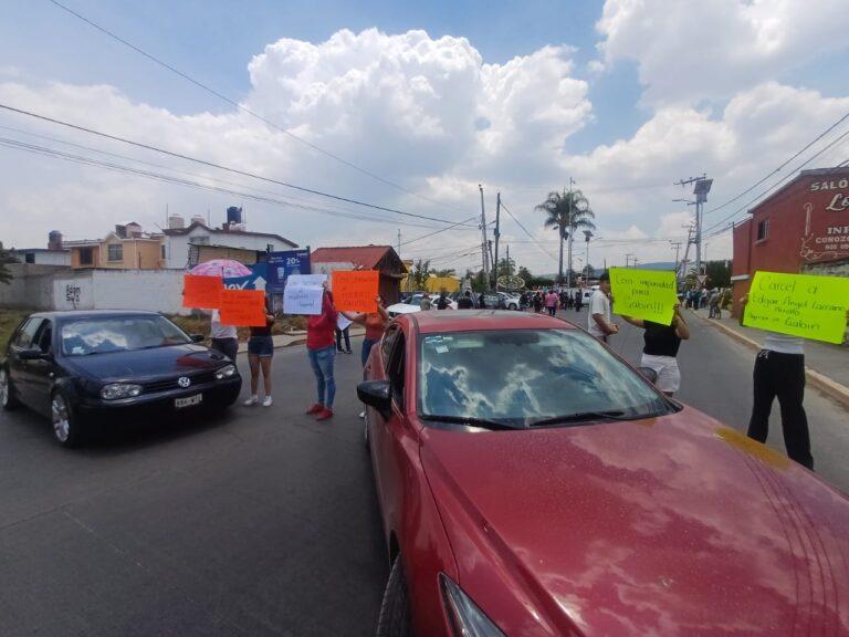 Imagen: Bloquean carretera Santiago Tulantepec-Tulancingo por caso de crueldad contra animales