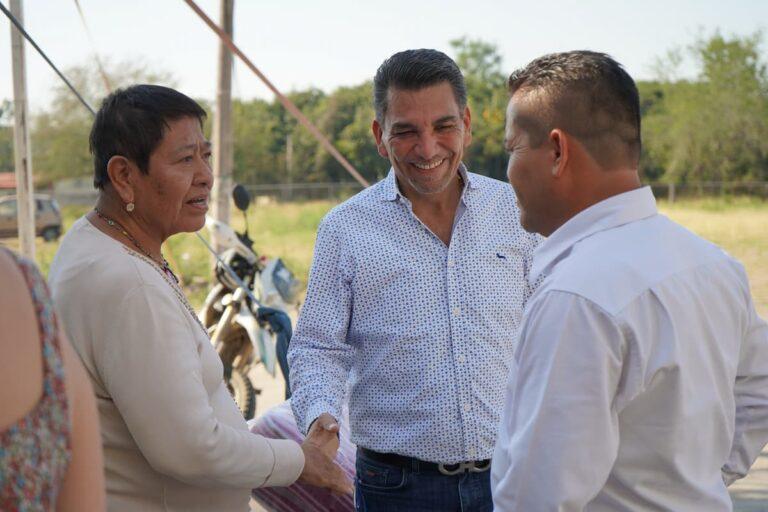 Imagen: Alcalde de Huejutla se reúne con jubilados en festejo del Día del Maestro