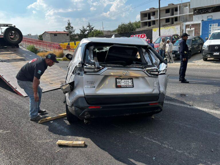 Imagen: Choque en Mineral de la Reforma deja dos personas lesionadas