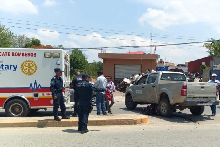 Imagen: Accidente en Huejutla: Estudiante fue hospitalizado tras choque con camioneta oficial