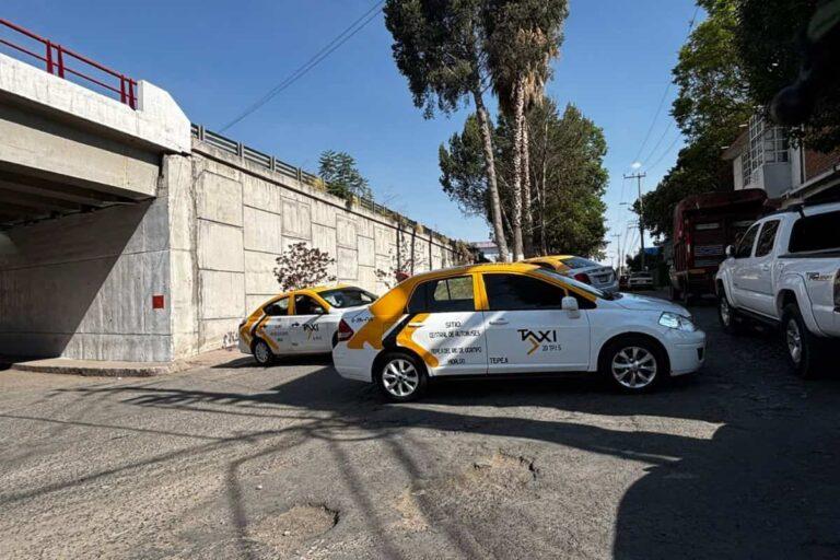 Imagen: Bloquean las calles de Tepeji del Río para exigir justicia por el asesinato de taxista