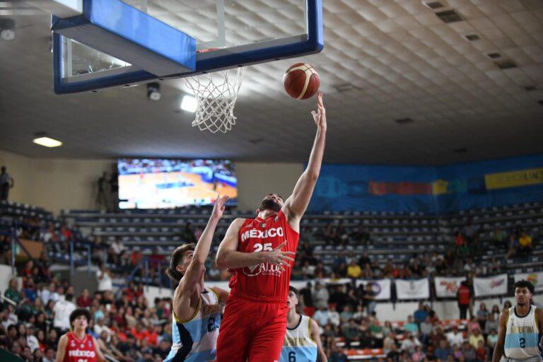 Imagen: Israel Gutiérrez, convocado al clasificatorio continental con la mira en el Mundial de Basquetbol