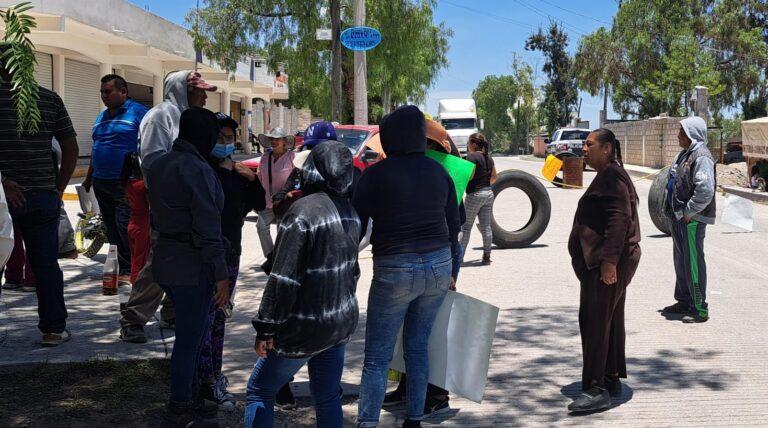 Imagen: Vecinos de Atotonilco de Tula se manifiestan contra quema de residuos
