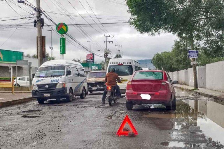 Imagen: Rellenarán baches con gravilla en Tulancingo