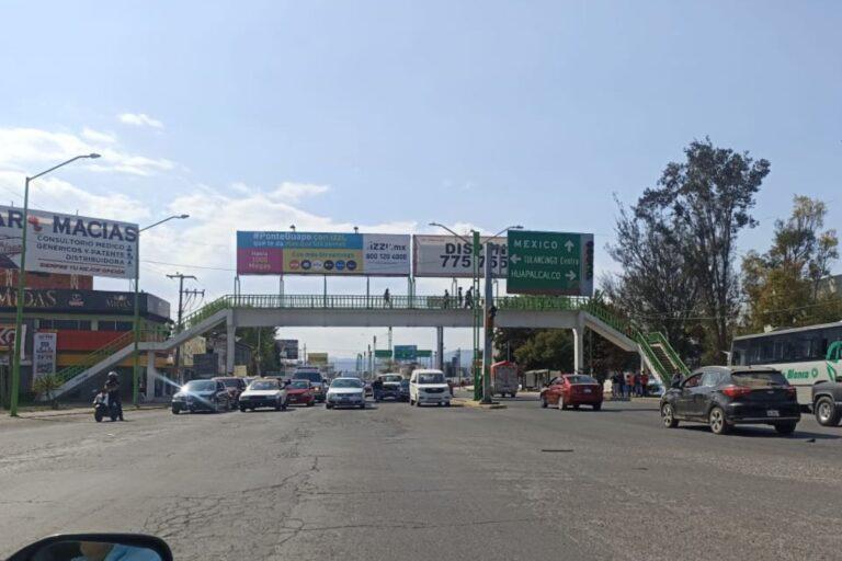 Imagen: En Tulancingo, retirarán estructuras para anuncios en 10 puentes peatonales