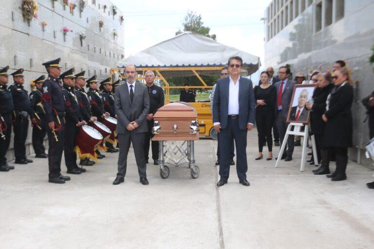 Imagen: Despiden a agente asesinado en La Loma; exigen justicia en Pachuca