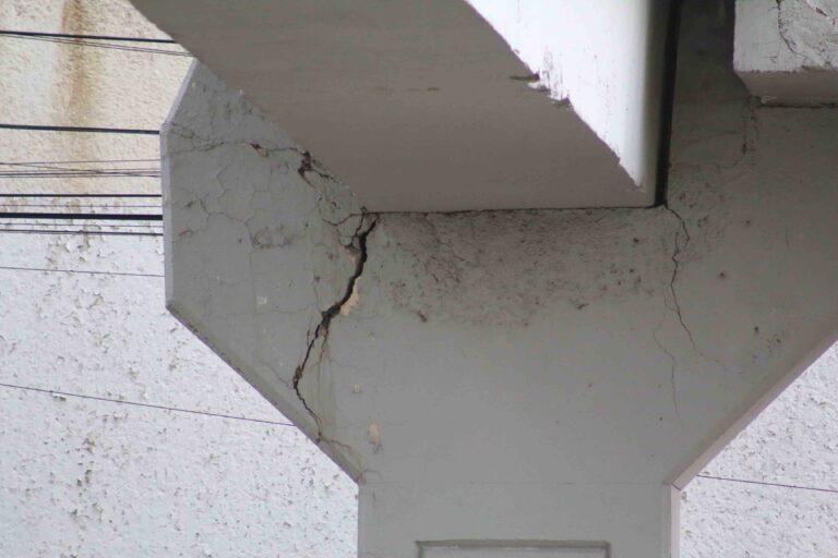 Imagen: En Pachuca, siguen en pie puentes peatonales dañados