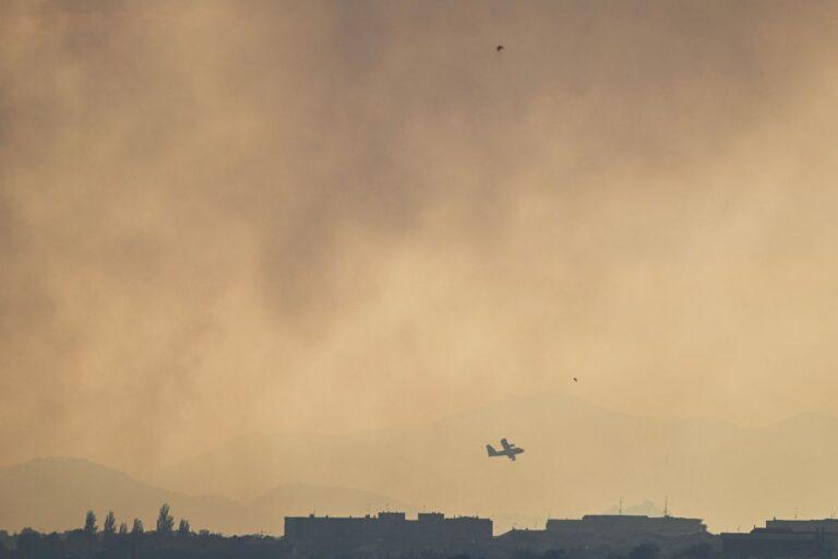Imagen: España en llamas: Reportan incendio forestal avivado por las altas temperaturas en Madrid