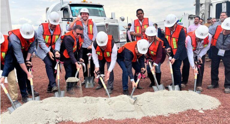 Imagen: Colocan la primera piedra de la Central de Abasto Miguel Hidalgo; estará lista en máximo 22 meses