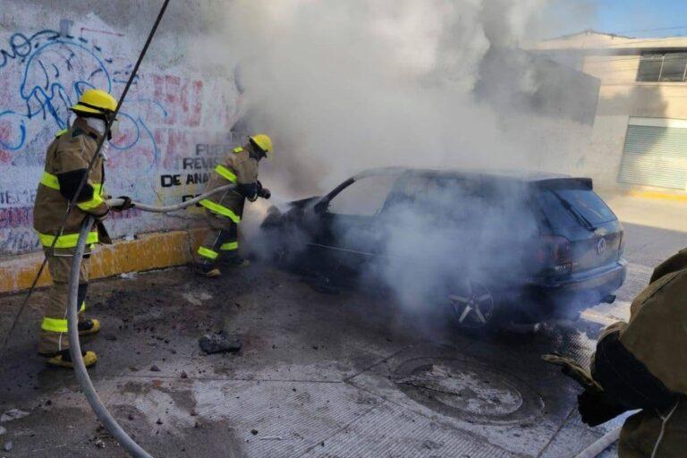 Imagen: Reportan en Pachuca un incendio de un automotor en la Aquiles Serdán; ¿hubo víctimas?