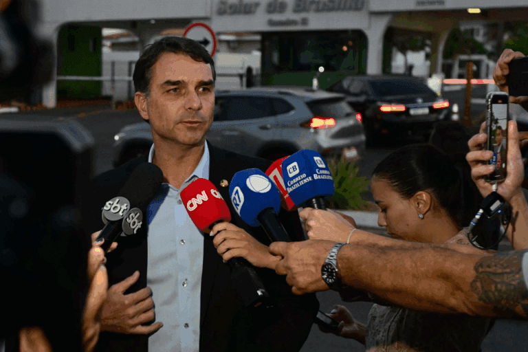 Imagen: Bolsonaro es condenado a 27 años de cárcel por intento de golpe en Brasil