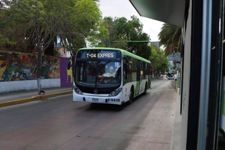 Imagen: Fallece mujer en accidente del Tuzobús en Pachuca; grúa invadió el carril confinado