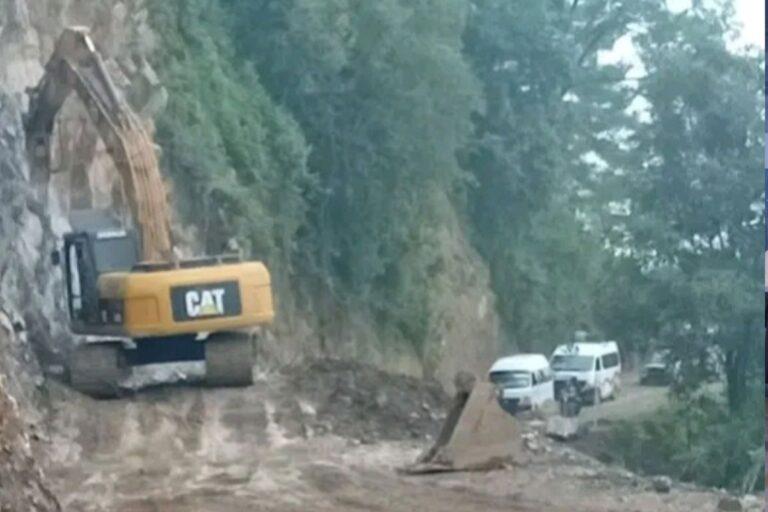Imagen: Xochicoatlán: Ampliación de carretera ocasiona afectaciones a pobladores