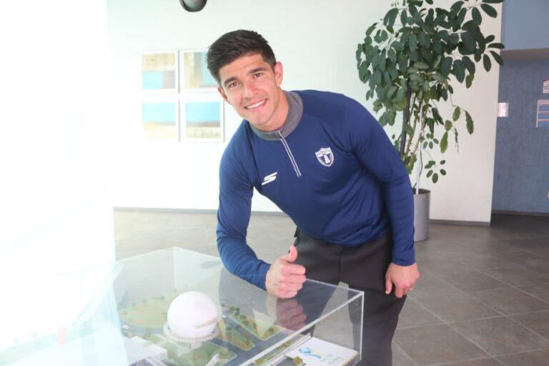 Imagen: Carlos Moreno: el guardián tuzo que quiere escribir su historia con el Tri