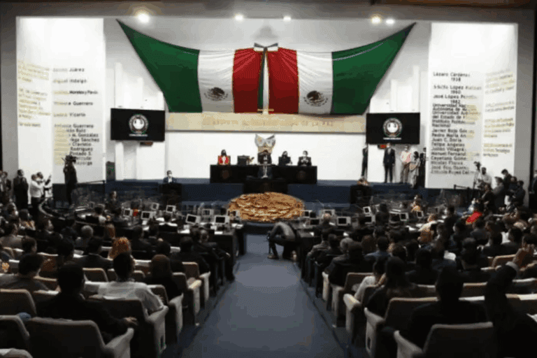 Imagen: Empresa relacionada con dirigente de la CMIC obtiene licitación para demoler el Congreso