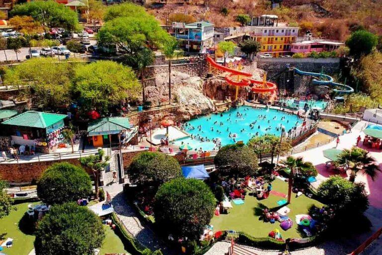 Imagen: Balneario de Atotonilco el Grande coloca un descargo de responsabilidad y turistas se inconforman