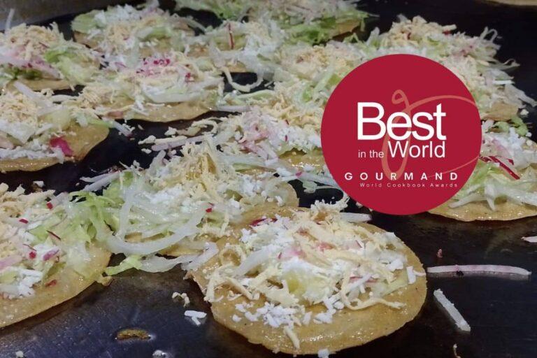 Imagen: Libro sobre las chalupas de Pachuca, nominado a premio internacional de gastronomía