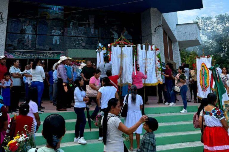 Imagen: Comerciantes de Huejutla reciben capacitación rumbo al día de la Virgen de Guadalupe