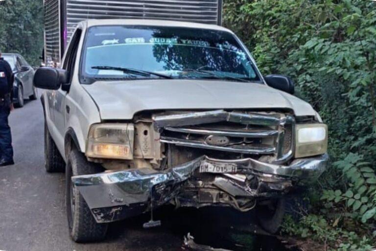 Imagen: Accidente en la carretera Álamo–Tamazunchale deja grave a docente de Atlapexco