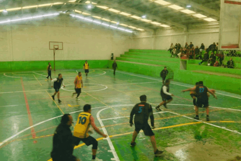 Imagen: Trabajadores de una secundaria de Atotonilco el Grande suspendieron labores por este motivo