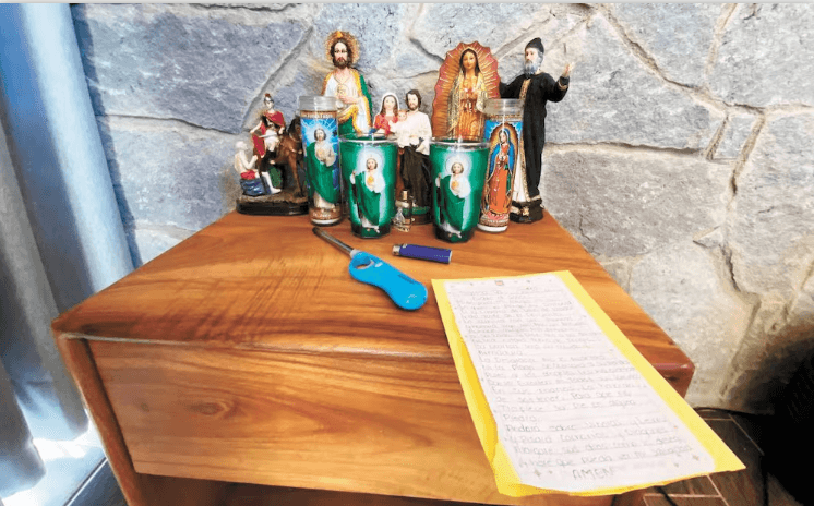 Imagen: La carta religiosa hallada en el último refugio de “El Mencho” antes de su muerte