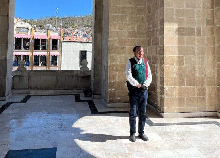 Imagen: Jorge Olguín, el guardián del Reloj Monumental de Pachuca