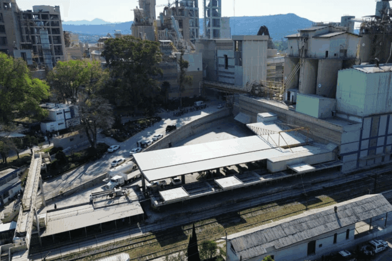 Imagen: Gobierno podría actuar como mediador en caso Cruz Azul: Julio Menchaca