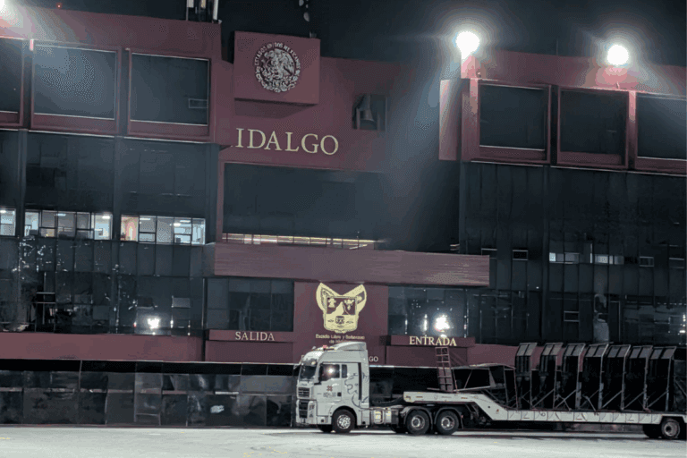 Imagen: Ya hay vallas en plaza Juárez: El gobierno de Hidalgo se prepara para el 8M