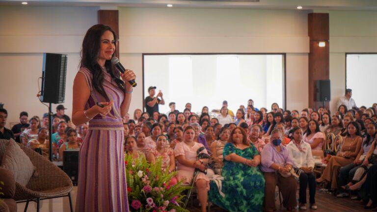 Imagen: Huejutla reúne a más de mil 500 mujeres con Paola Rojas para conmemorar el Día Internacional de la Mujer