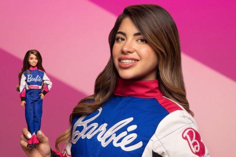 Imagen: Barbie homenajea a piloto mexicana en colección conmemorativa por el 8M