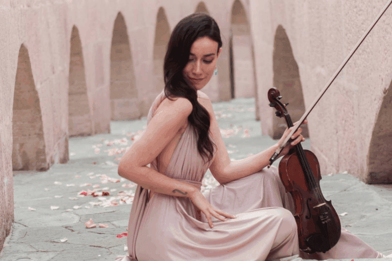 Imagen: Tras rumores con Nodal, Esmeralda Camacho revela si está enamorada