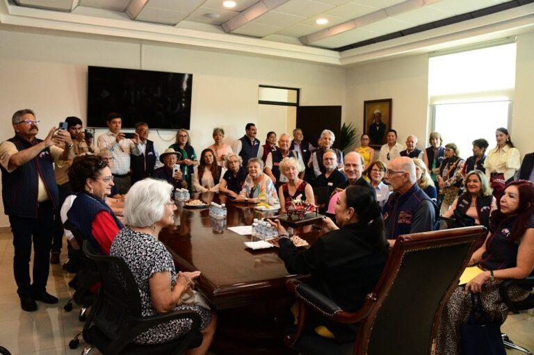 Imagen: Lorena García recibe a comitiva de Pleasanton en Tulancingo