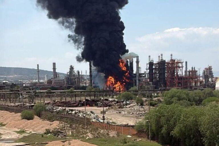 Imagen: ¿Qué pasó en Tula? Pemex niega incendio en refinería