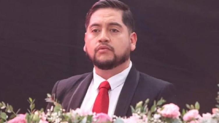 Imagen: Asesinan a funcionario público en Michoacán: hallan sin vida a Pedro Valencia, secretario del Ayuntamiento de Ocampo