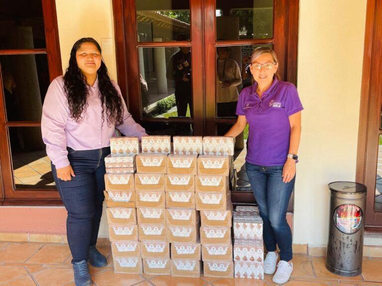 Imagen: Grupo RICA entrega más de 12 mil lechitas a niñez