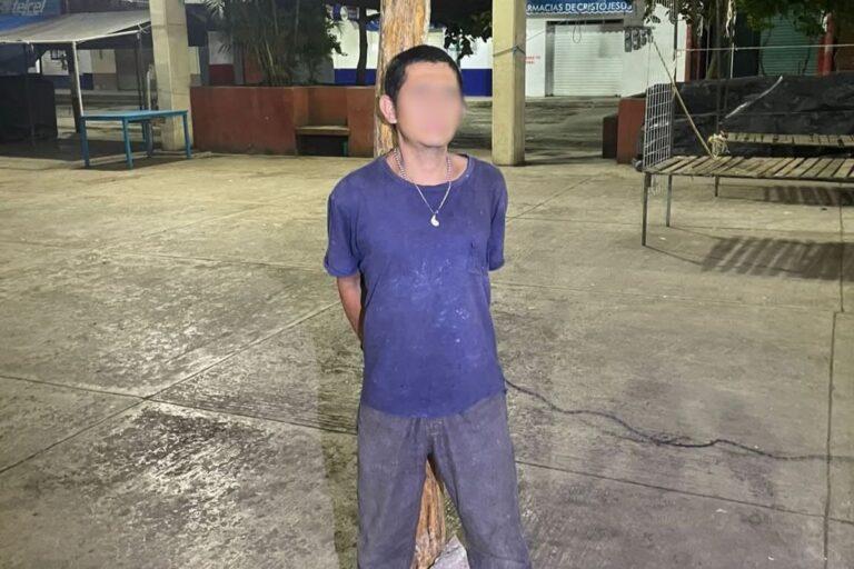 Imagen: Le cayó la voladora: Detienen y amarran a presunto ladrón en Huejutla