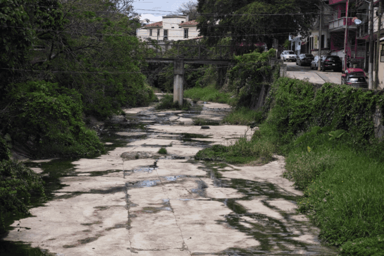 Imagen: Huejutla: Vecinos denuncian malos olores en arroyos de la ciudad