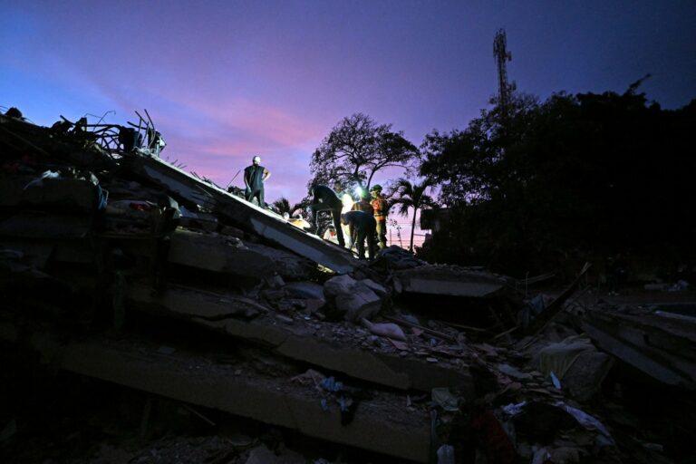 Imagen: El plazo para hallar sobrevivientes se agota en Venezuela, donde sismos dejan casi 1.500 muertos