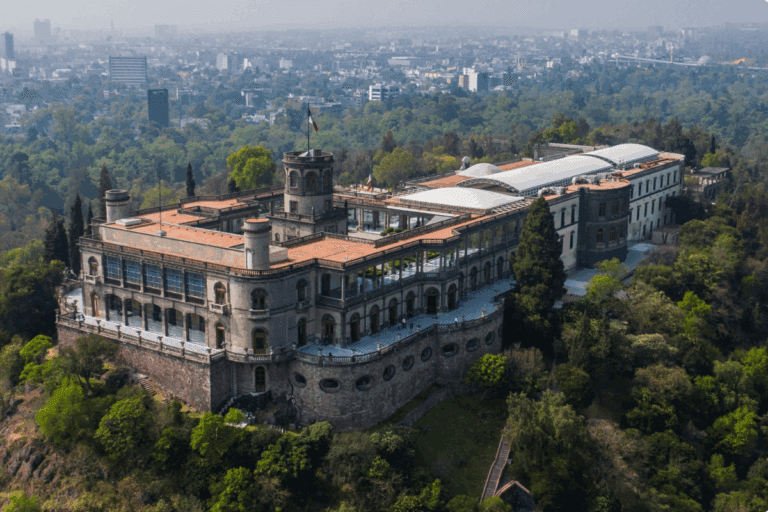 Imagen: Castillo de Chapultepec fue rentado por FIFA para evento previo al Mundial 2026, confirma Sheinbaum