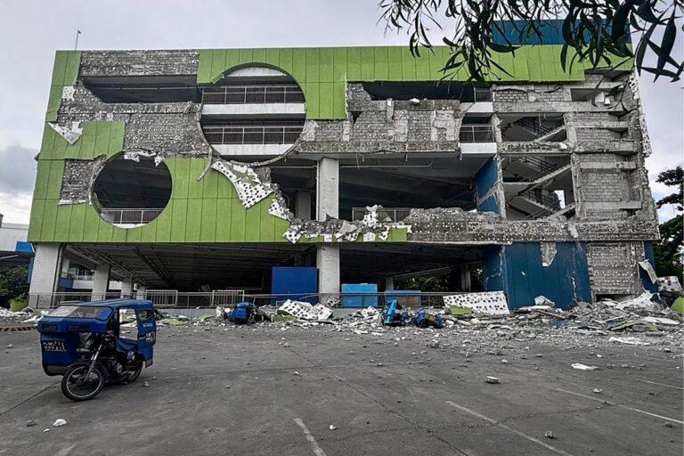 Imagen: Terremoto de magnitud 7.8 en Filipinas deja al menos 35 muertos y 134 heridos