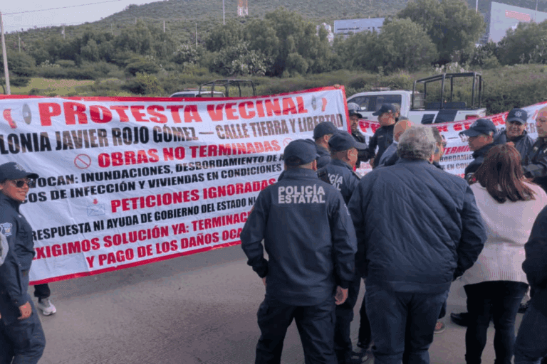 Imagen: Alcalde de Pachuca anuncia brigadas de saneamiento tras protesta en Javier Rojo Gómez