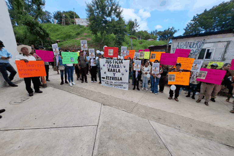 Imagen: Zacualtipán: Con marcha, pobladores exigen justicia para Karla y Estrella